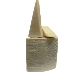 Pecorino Romano - Brânză maturată de Oaie 250g - 1kg